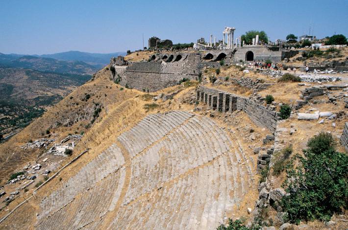 İzmir Bergama Akropol Örenyeri prehistorik dönem kale perg berg pergamon anıtı üçüncü attalos visiyeti