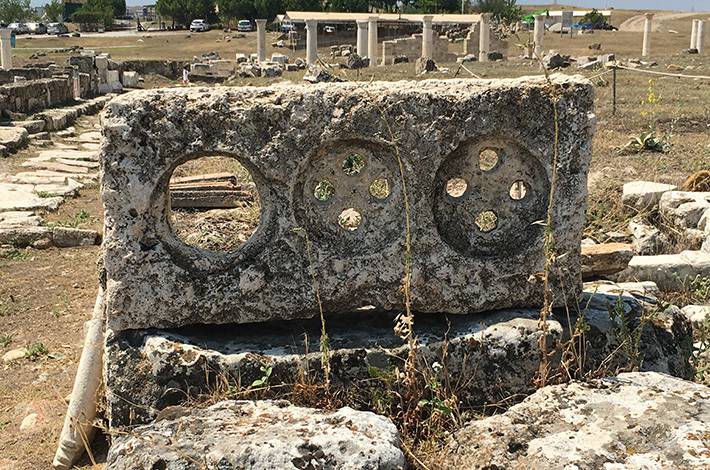 Denizli Laodikeia Örenyeri Pamukkale  II. Antiokhos Focas Dönemi Laodikeia Kilisesi Kibyra Conventus Erken Kalkolitik Dönem  